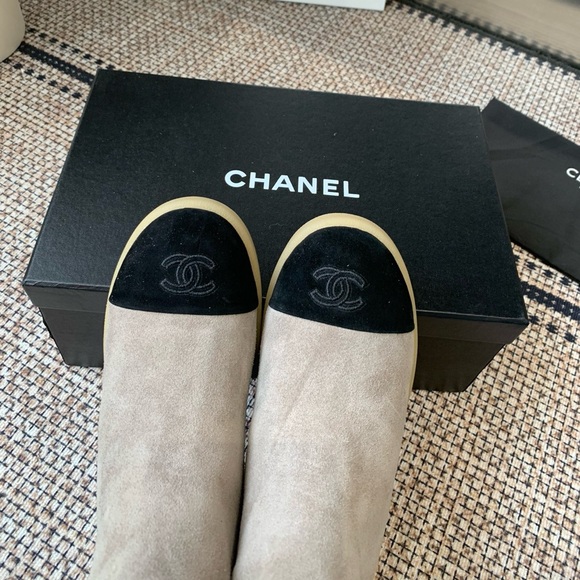 Chanel Color Blocked Plush Ankle Boots - Picture 7 of 9